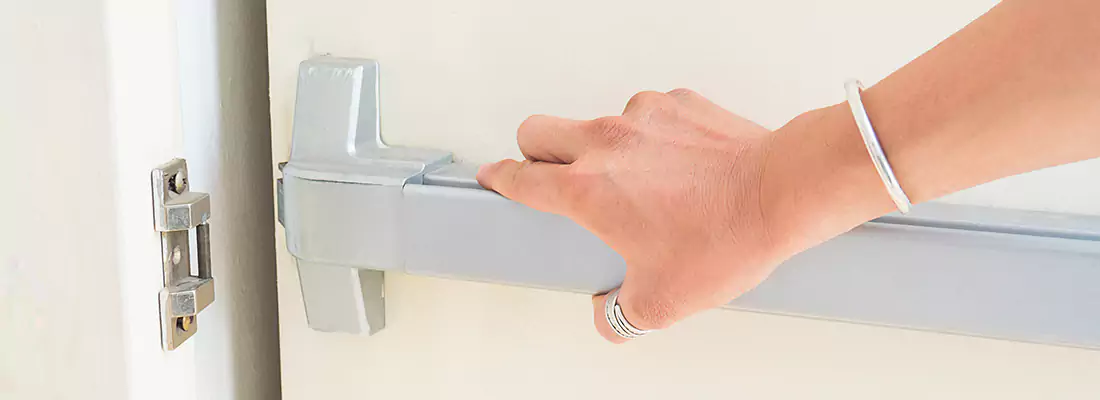 Fast and Affordable Door Panic Bar Installation in Upper Ten Oaks, BC
