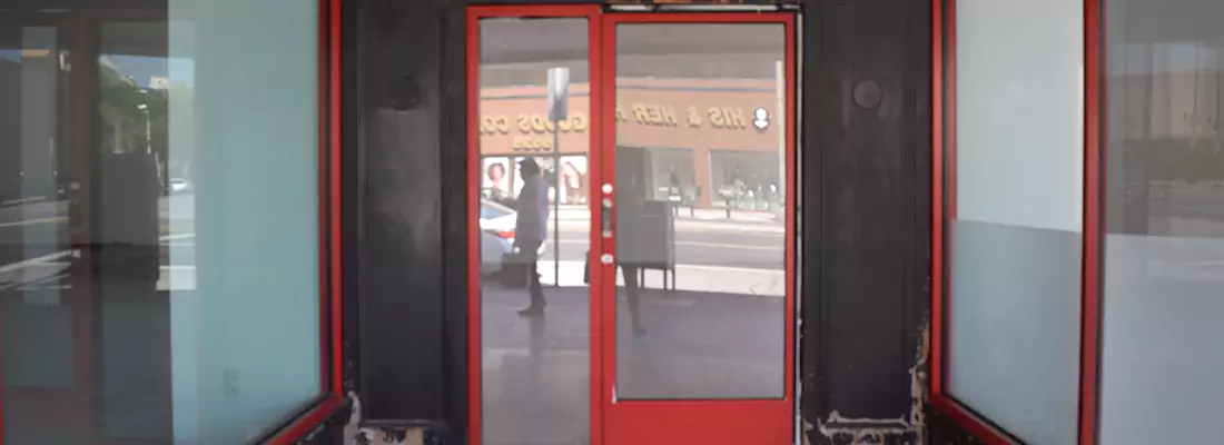 Sliding Motion Sensor Door Service in Upper Ten Oaks, BC